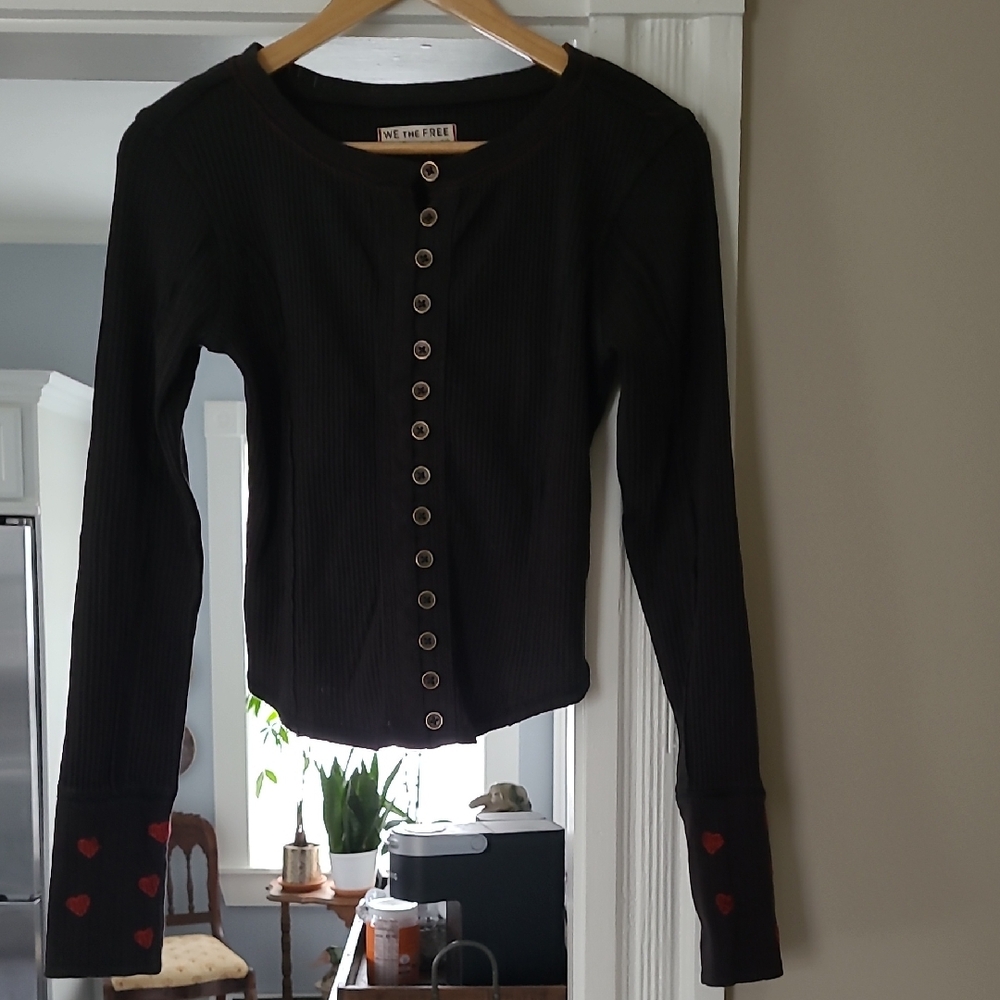 NWT We The Free - Free People - Daria Cuff Cardi - Black With Embroidered Hearts